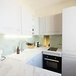 Le Soleil, Juan Les Pins, 2 Min Walk To Beach, Ac, Last Floor! 公寓