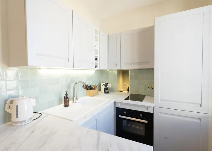 Le Soleil, Juan Les Pins, 2 Min Walk To Beach, Ac, Last Floor! 公寓